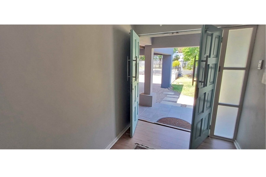 4 Bedroom Property for Sale in Jim Fouchepark Free State